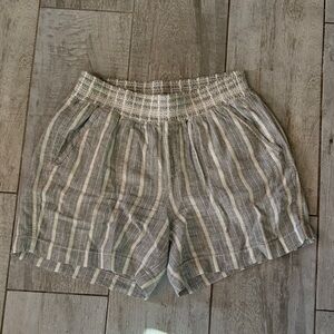 [Briggs] Gray/White Striped Shorts - Size Small